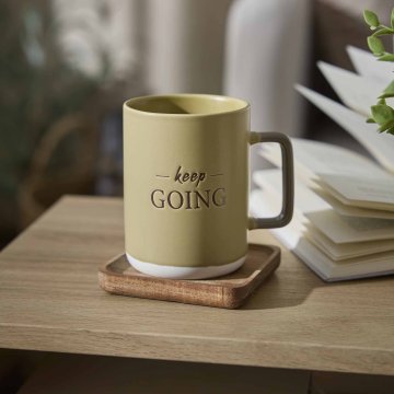 Becher mit Spruch, grün/konisch, 400 ml