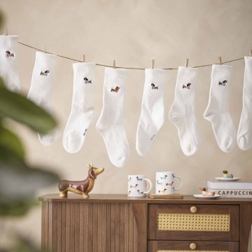 Socken Stick-Motiv, Dackel/grün, Größe 35-42