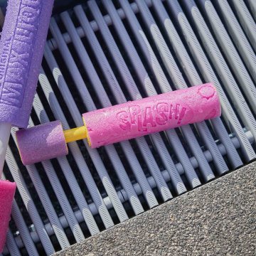Wasserpistole Schaumstoff, pink, 20 cm