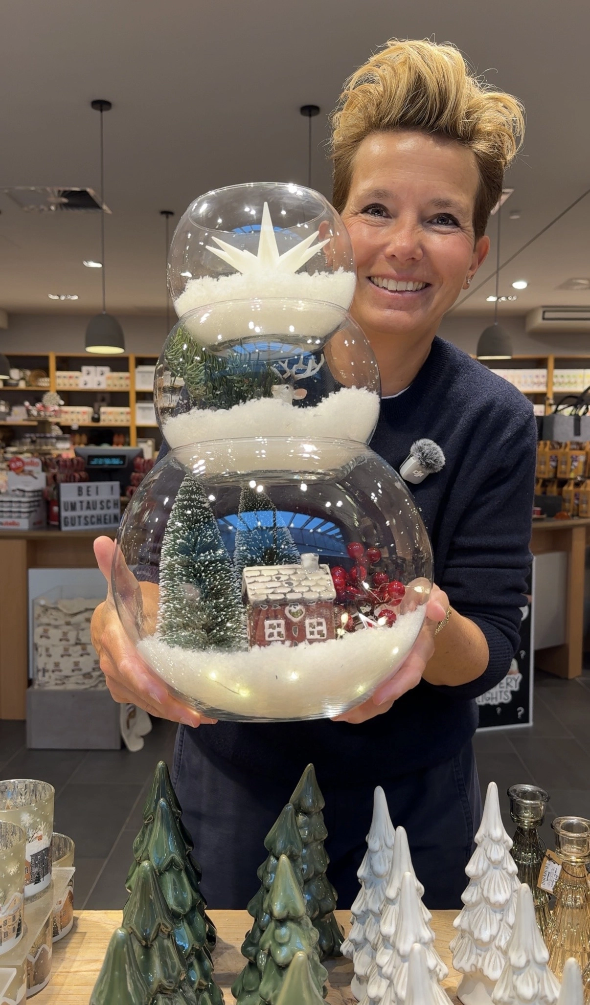 Weihnachtliche_Kugelvasen-Deko_korrigierte_Gr_e