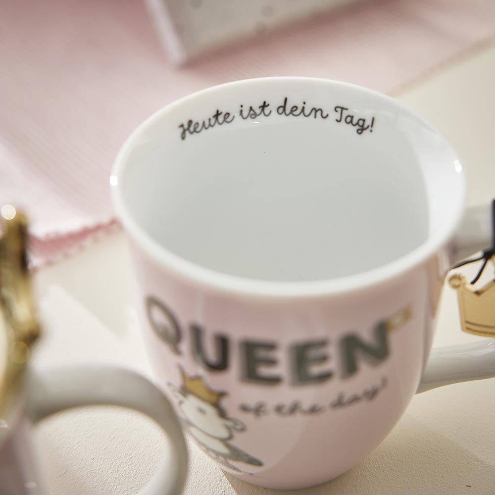 Becher_Queen_of_the_Day_034_1000x1000px