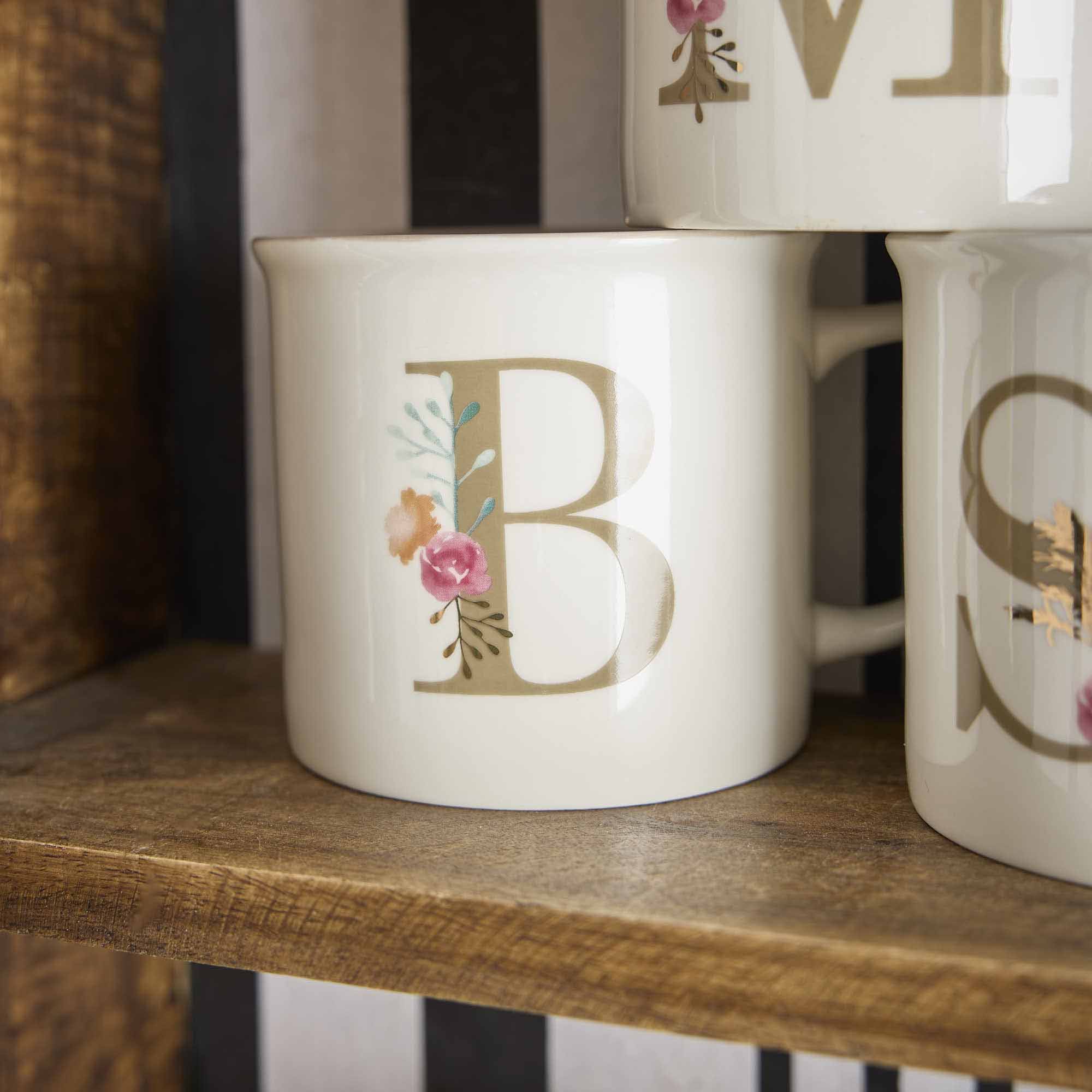 Becher Buchstabe/Blumen, B, 390 ml