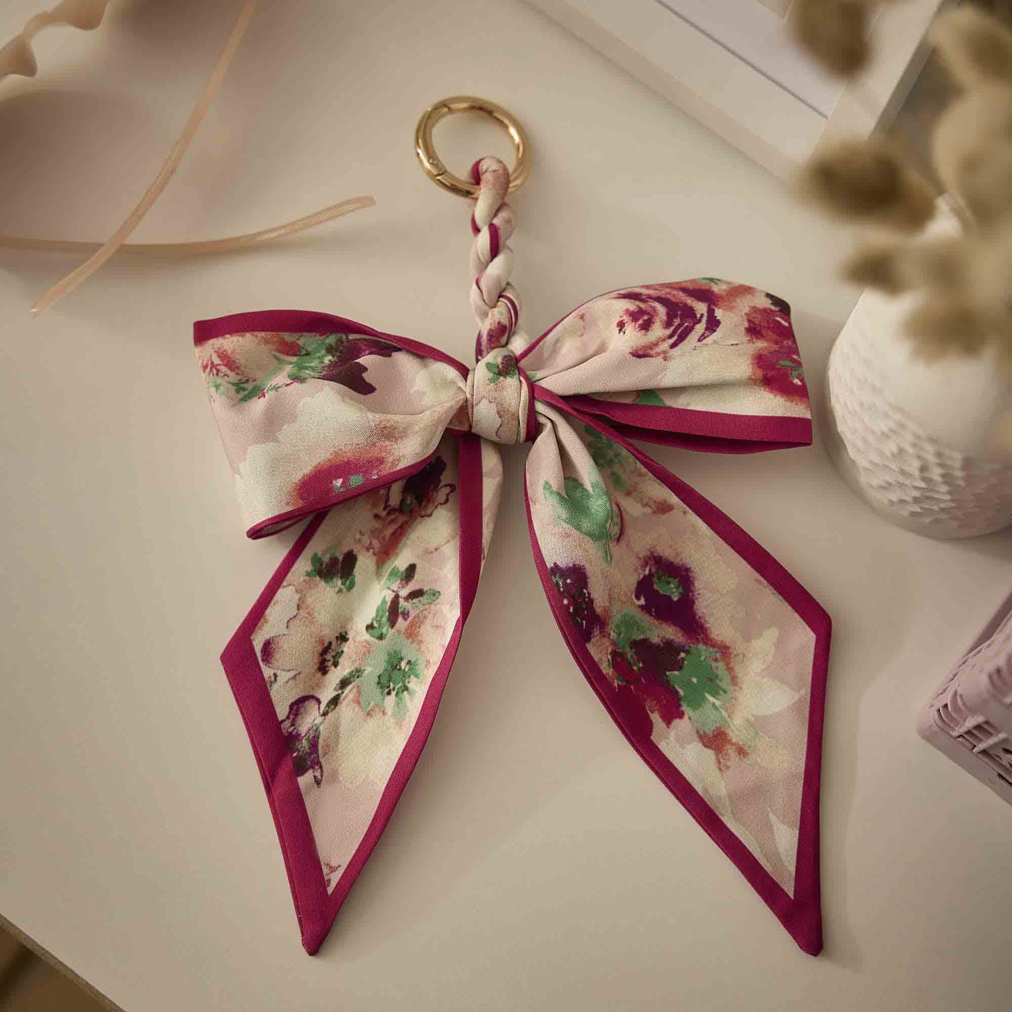 Taschen-Anhänger Schleife, Floral/pink, 24 cm