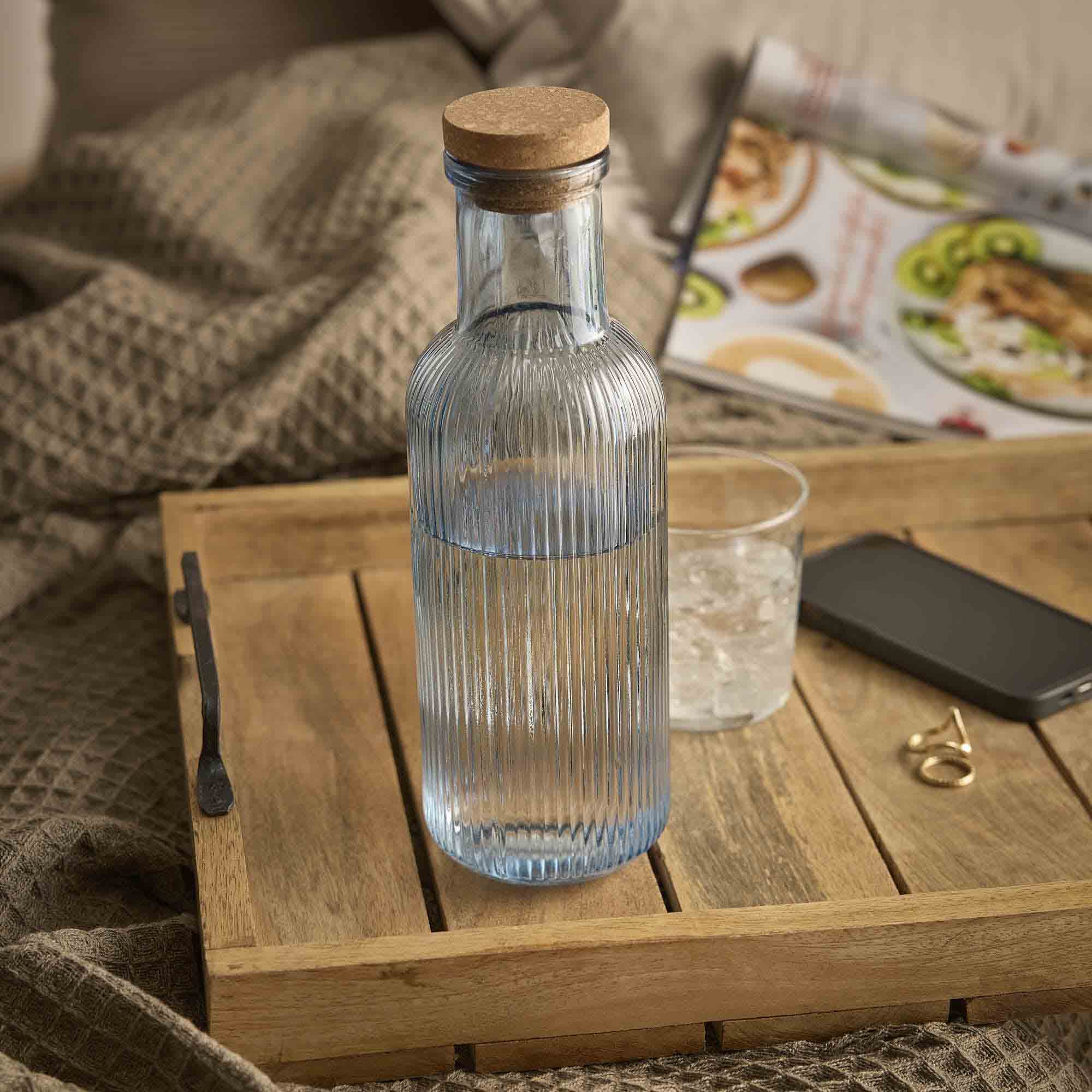 Karaffe mit Korkdeckel, blau, 1000 ml