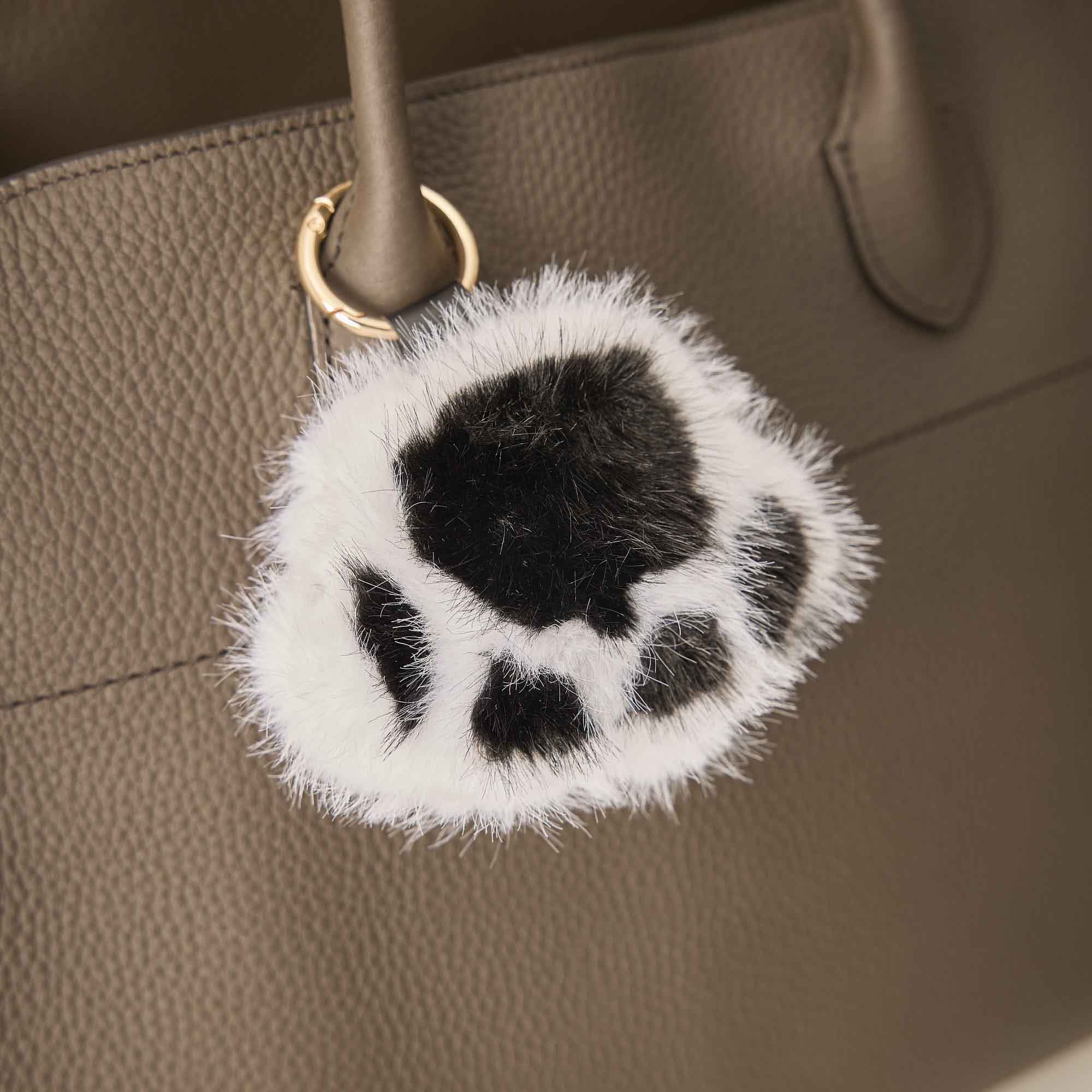 Taschenanhänger Pfote, weiß
