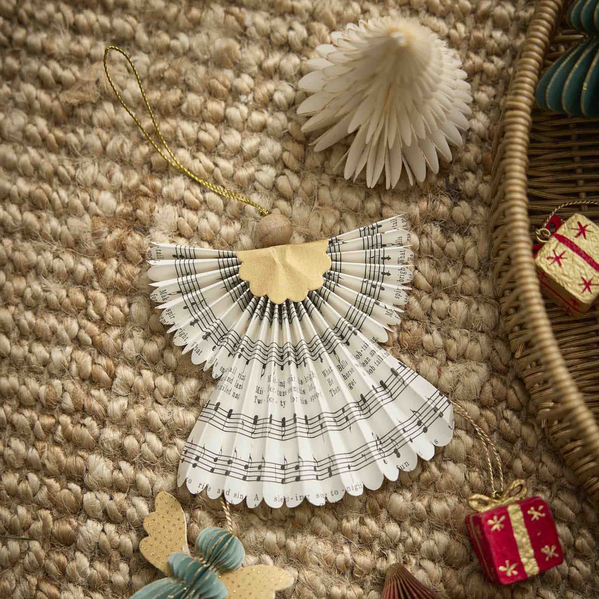 Anhänger Engel, Noten/offwhite, 10 cm