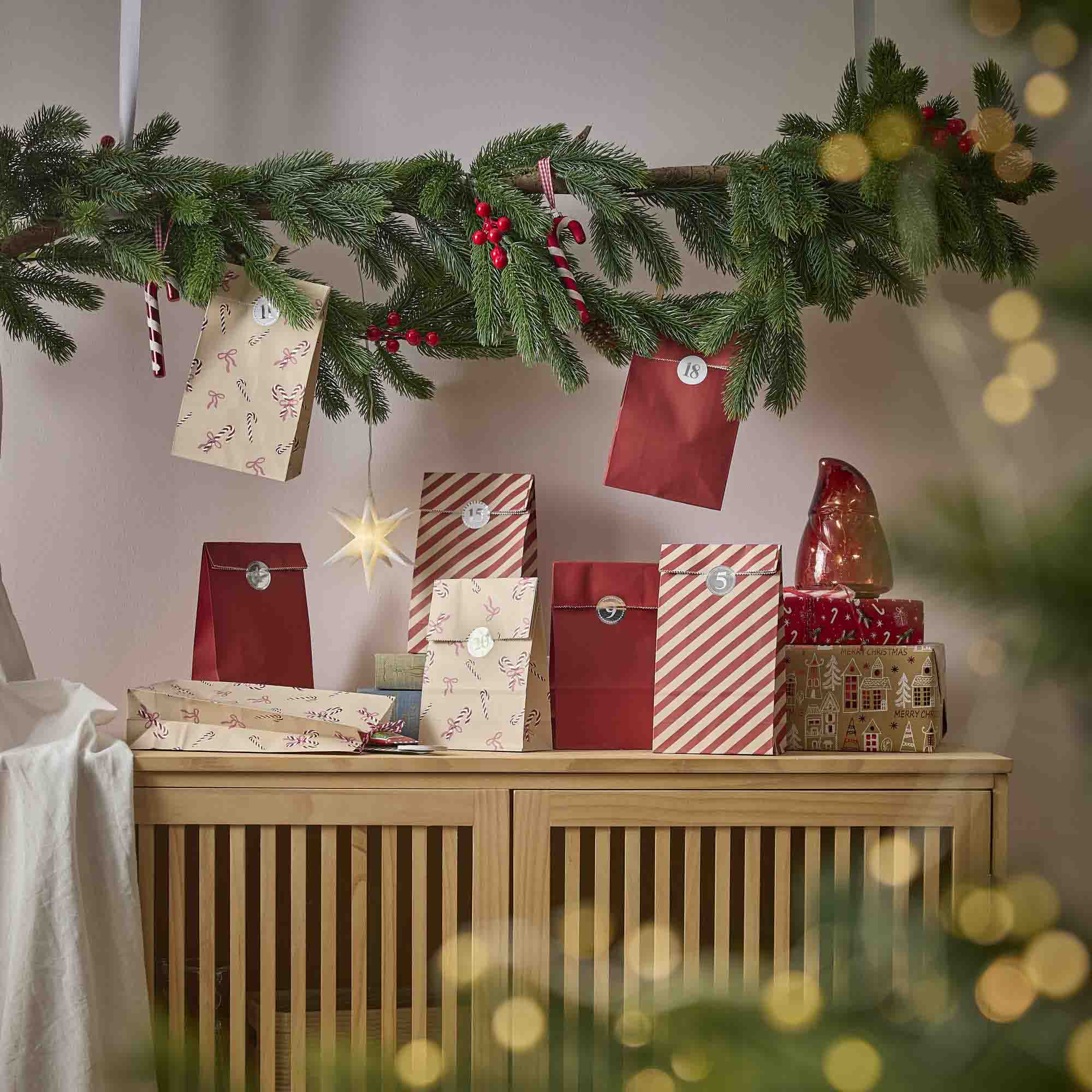Adventskalender-Set, Tüten/Sticker, Zuckerstange/creme