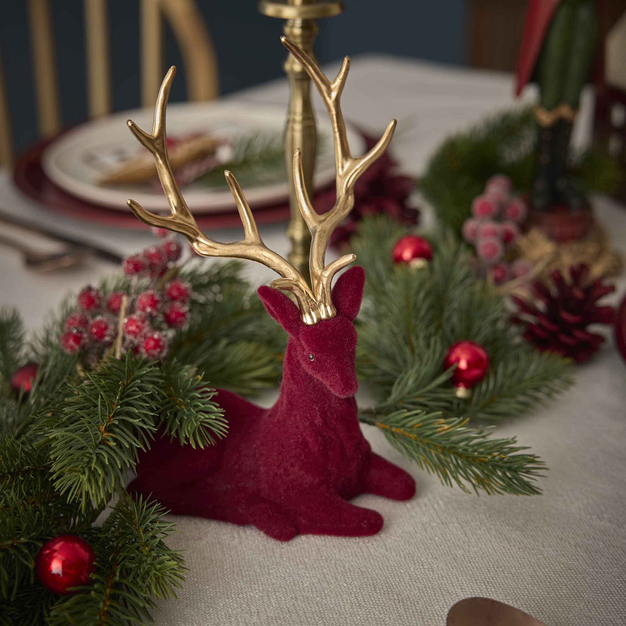 Rentier Gold-Geweih, sitzend/bordeaux, 20 cm