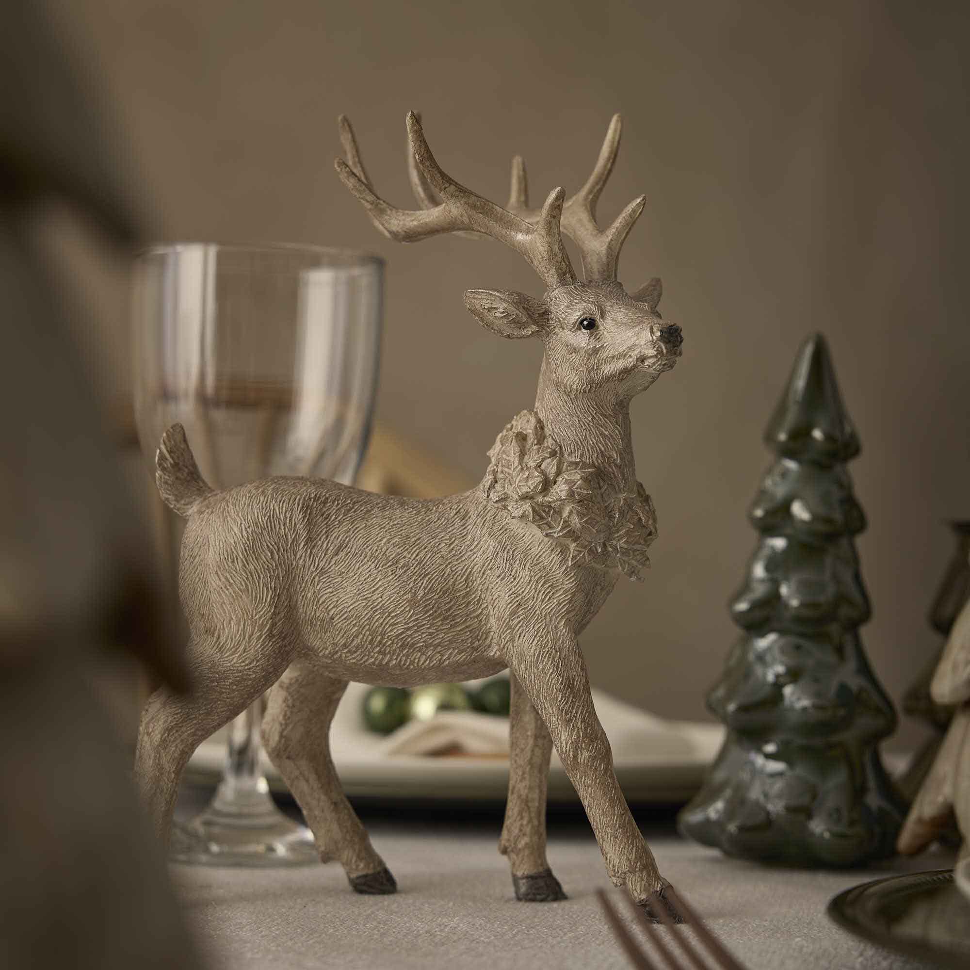 Hirsch Antik, Kopf rechts, 23 cm