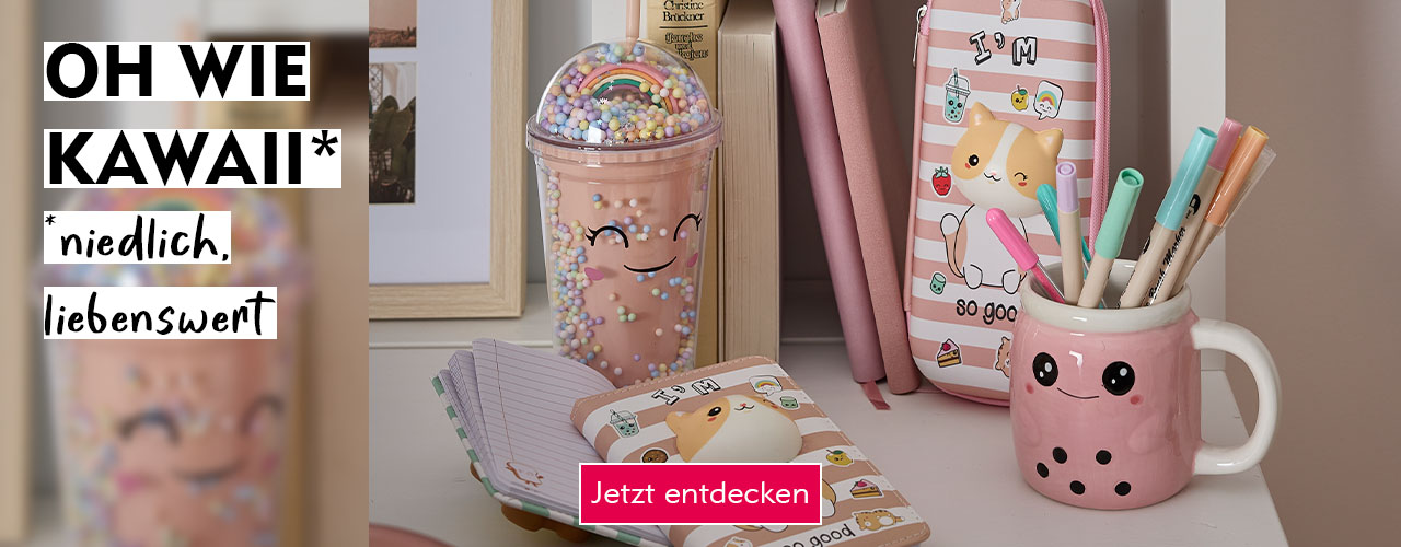 Shoppe den Kawaii-Trend bei Nanu-Nana Becher, Federmappe und Notizbuch im süßen Kawaii-Stil verlinkt auf Kawaii