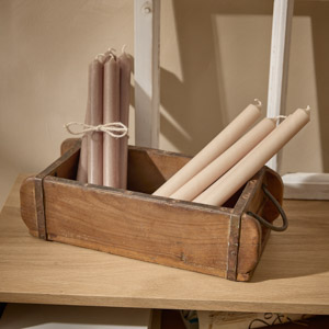 Deko-Schale mit Stabkerzen gef&uuml;llt verlinkt auf Schalen und Tabletts